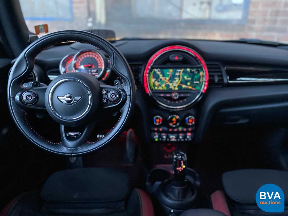 Mini John Cooper Works Cooper S JCW 2.0 F1 231pk -Facelift-, RT-967-R