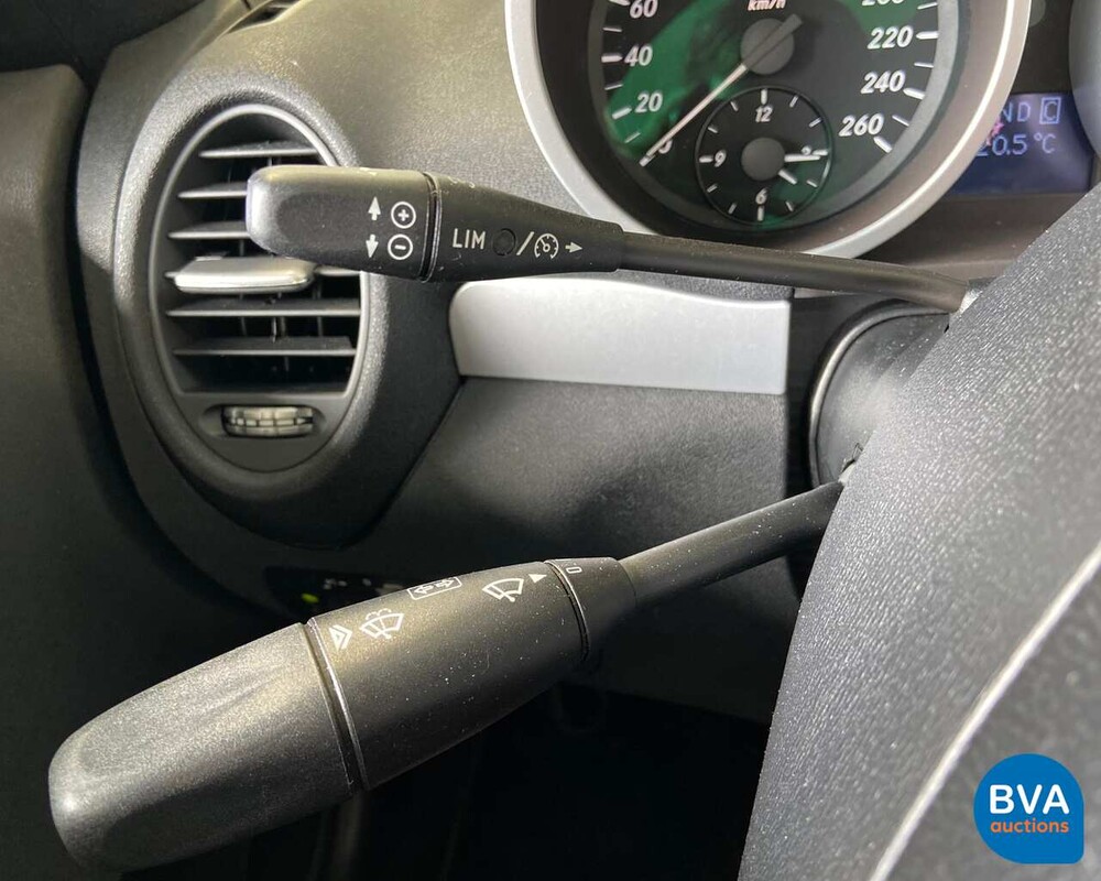 Mercedes-Benz SLK200 Roadster 2005, 32-RJ-ZG.