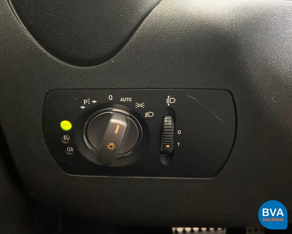 Mercedes-Benz SLK200 Roadster 2005, 32-RJ-ZG.