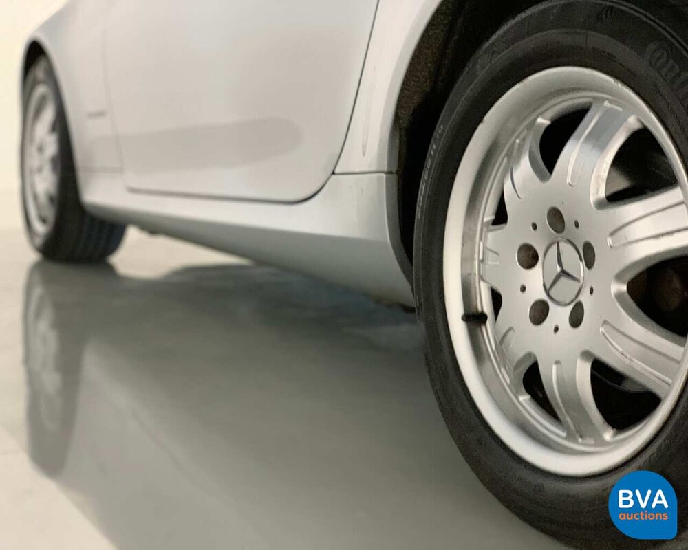 Mercedes-Benz SLK200 Roadster 2005, 32-RJ-ZG.