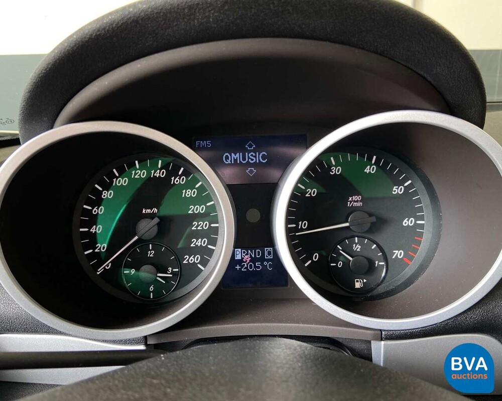 Mercedes-Benz SLK200 Roadster 2005, 32-RJ-ZG.