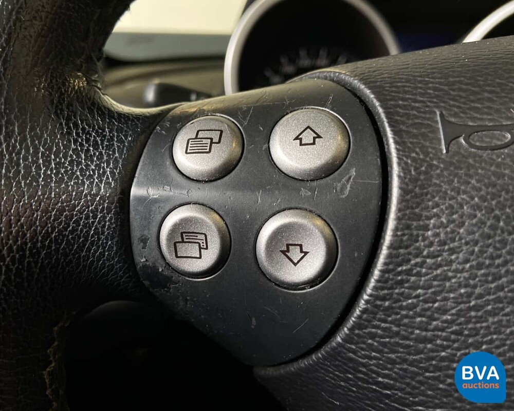 Mercedes-Benz SLK200 Roadster 2005, 32-RJ-ZG.