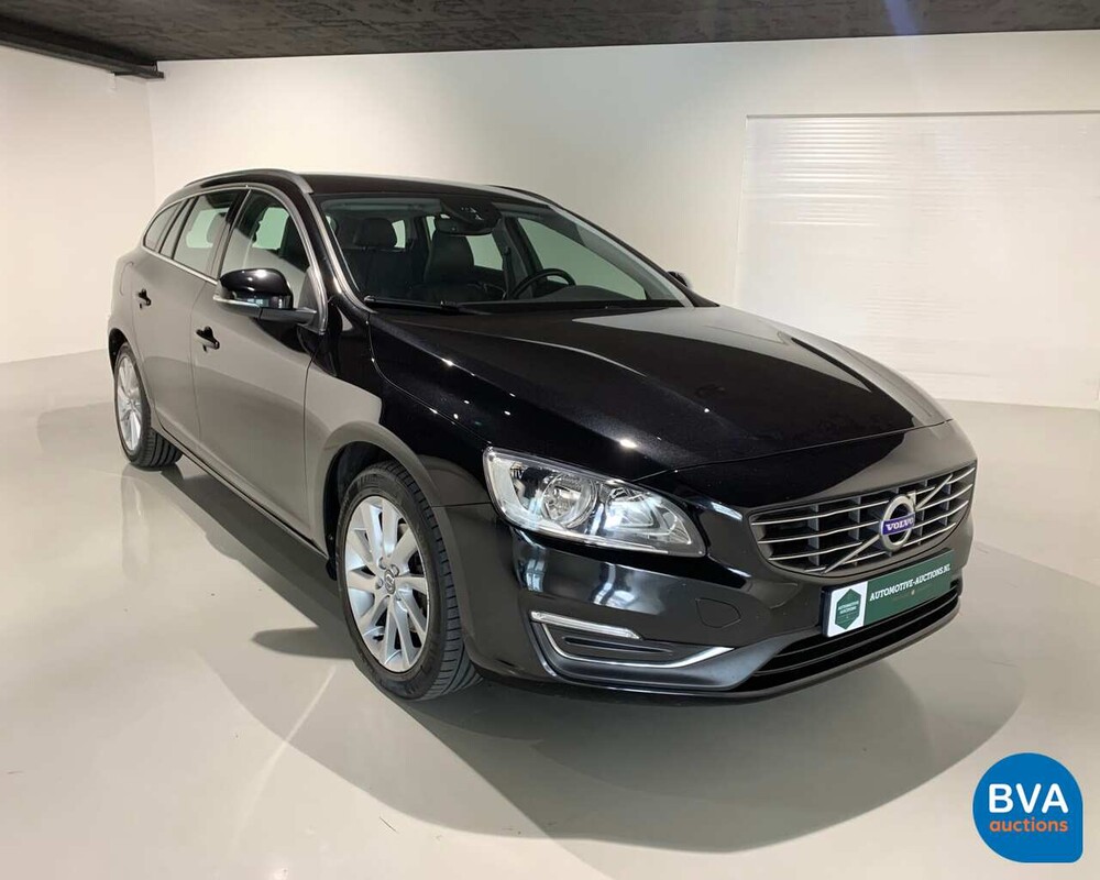 Volvo V60 D3 Summum 150 PS 2015, XN-637-J.