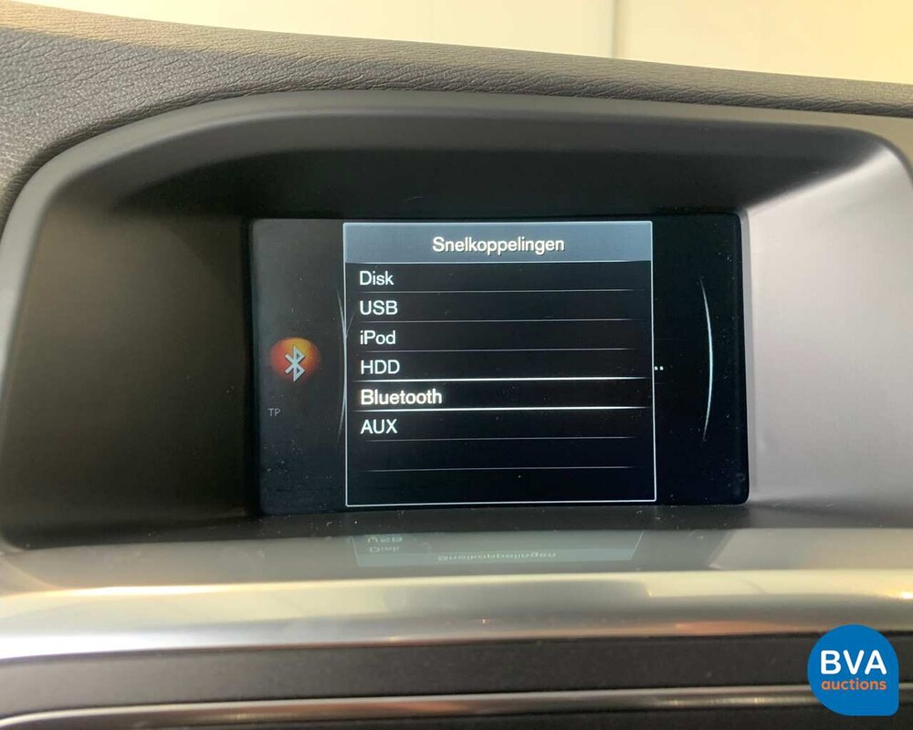 Volvo V60 D3 Summum 150 PS 2015, XN-637-J.