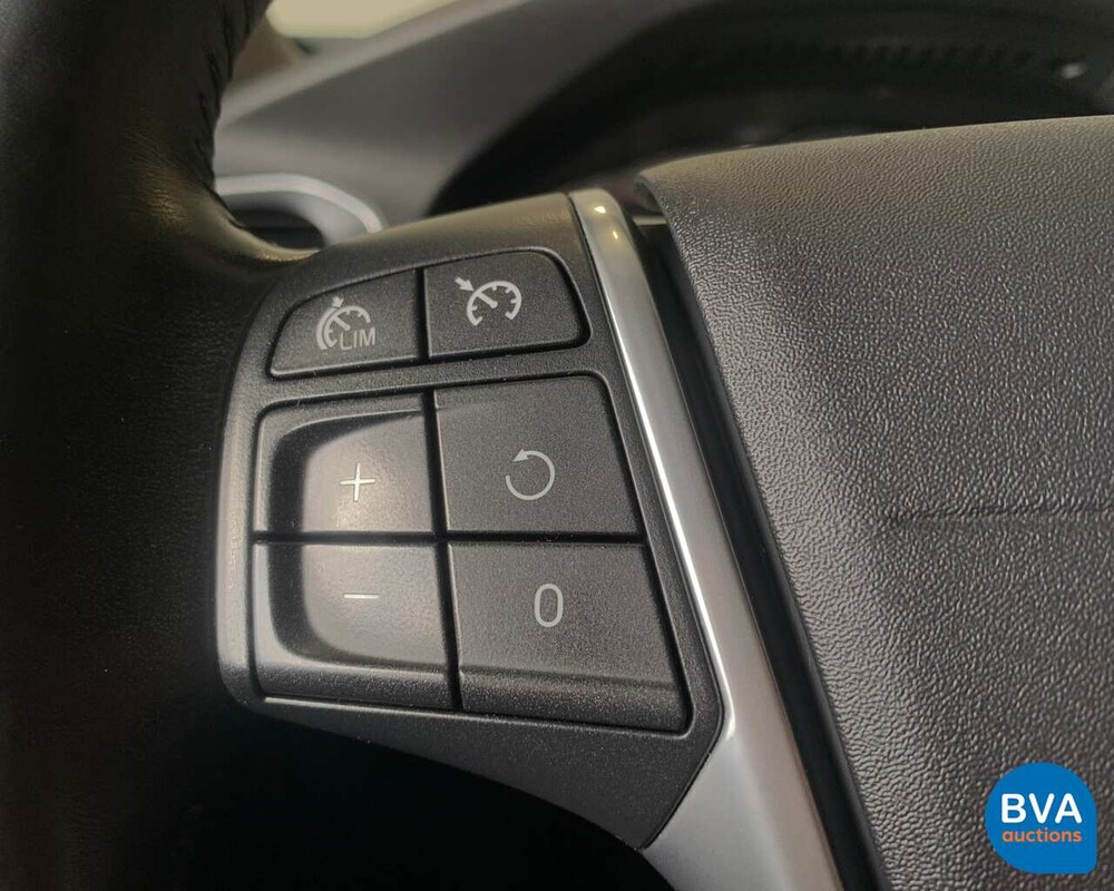 Volvo V60 D3 Summum 150 PS 2015, XN-637-J.