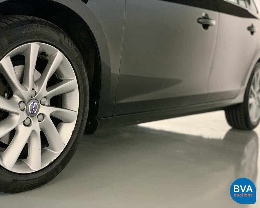 Volvo V60 D3 Summum 150 PS 2015, XN-637-J.