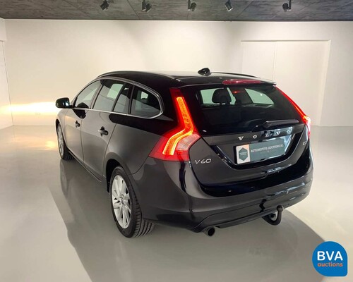 Volvo V60 D3 Summum 150 PS 2015, XN-637-J.