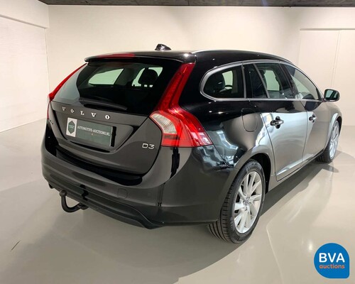 Volvo V60 D3 Summum 150 PS 2015, XN-637-J.