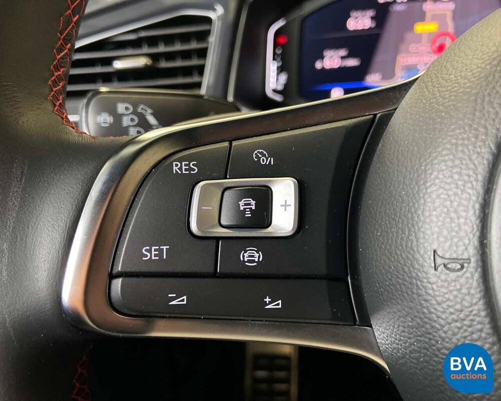 Volkswagen T-Roc 2.0 TSI 4Motion DSG 190pk -Garantie!- 2019, H-531-GF