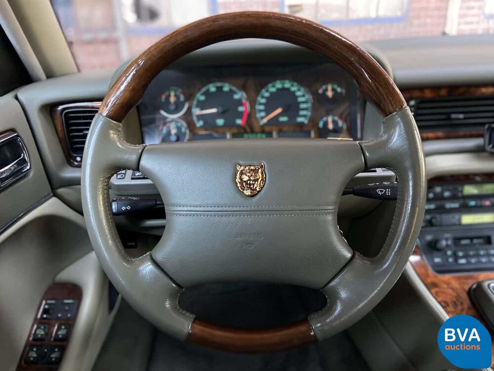 Jaguar Sovereign 4.0 V8 -1e Besitzer / Original NL- 1997, RD-SZ-07.