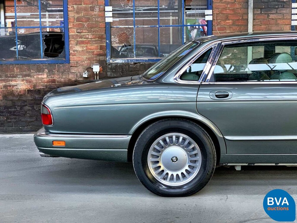 Jaguar Sovereign 4.0 V8 -1e Besitzer / Original NL- 1997, RD-SZ-07.