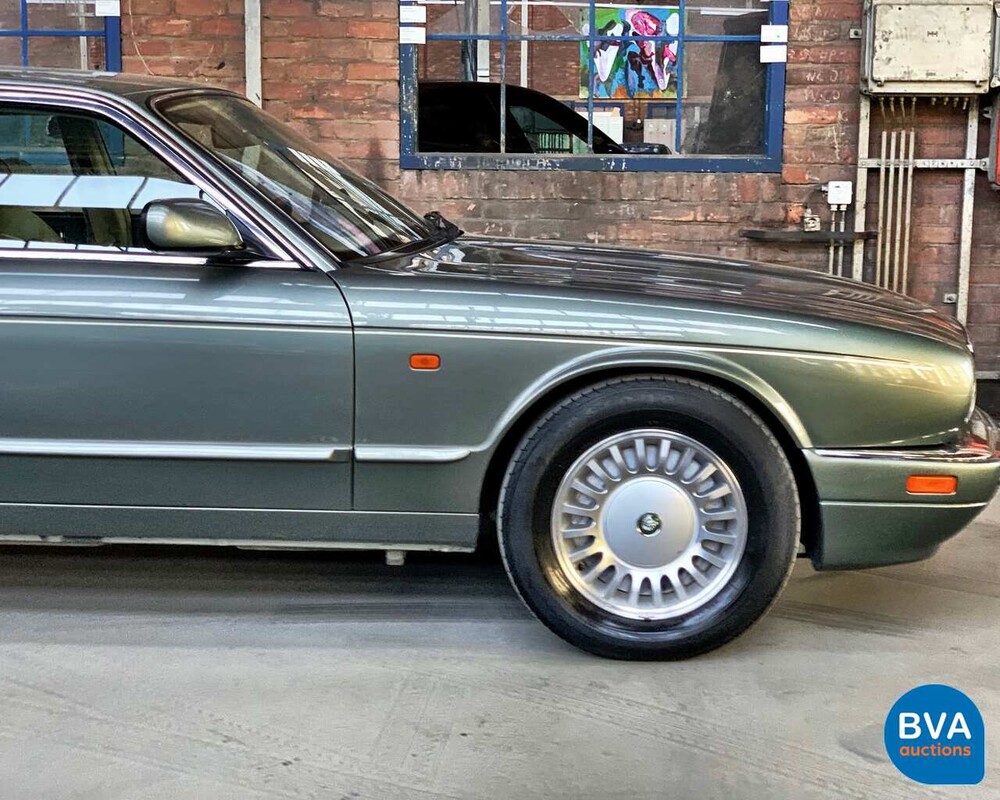 Jaguar Sovereign 4.0 V8 -1e Besitzer / Original NL- 1997, RD-SZ-07.