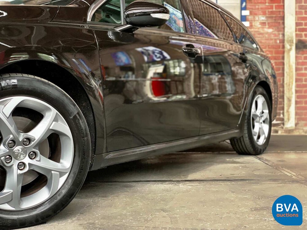 Peugeot 508 SW 1.6 THP 156 PS Blue Lease Executive, 33-SVT-1.