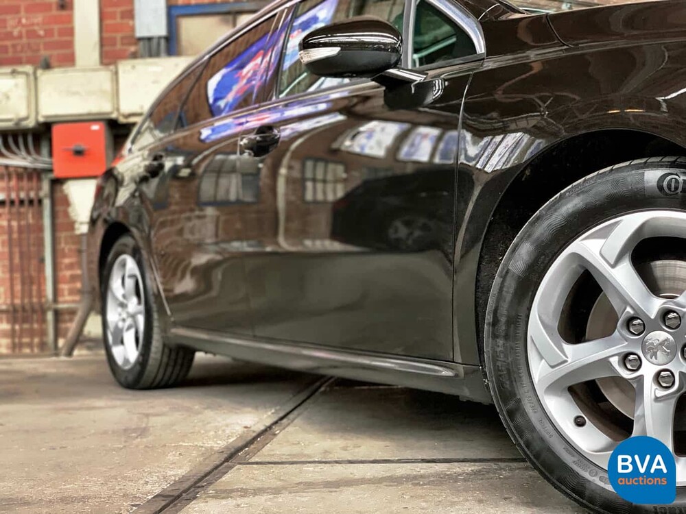 Peugeot 508 SW 1.6 THP 156 PS Blue Lease Executive, 33-SVT-1.
