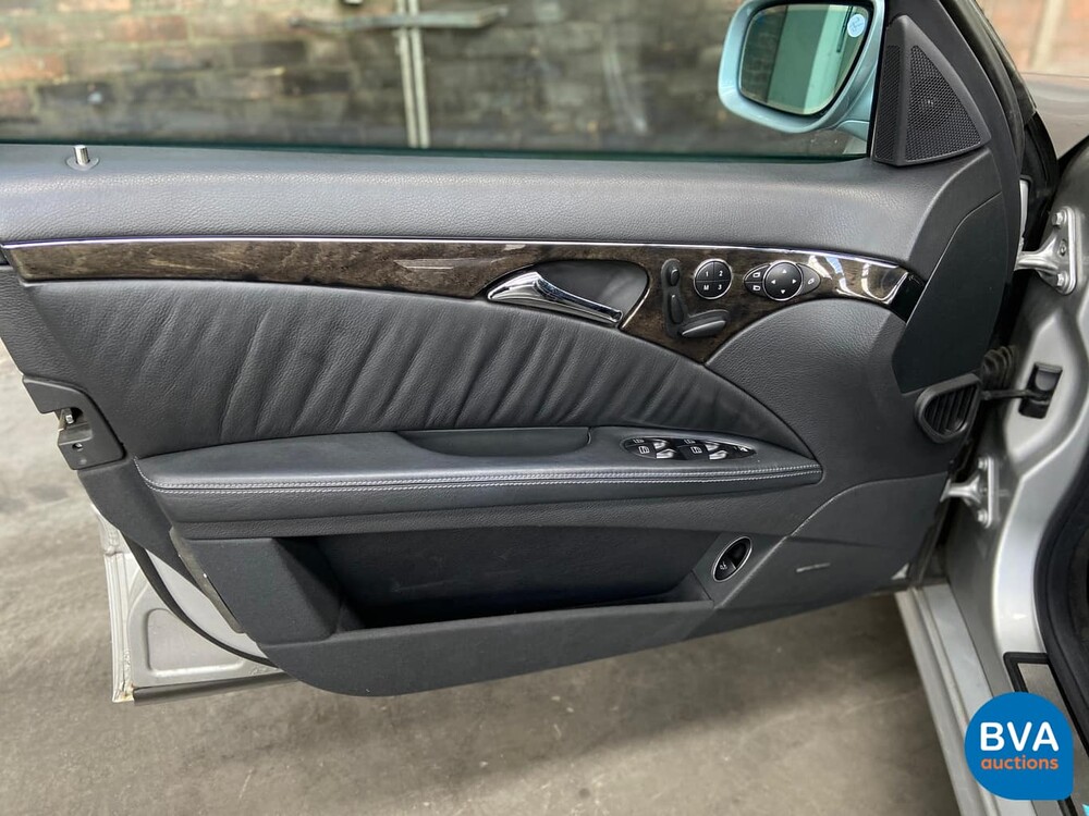 Mercedes-Benz E55 AMG 476 Stück E-Klasse 2003, XJ-970-P.