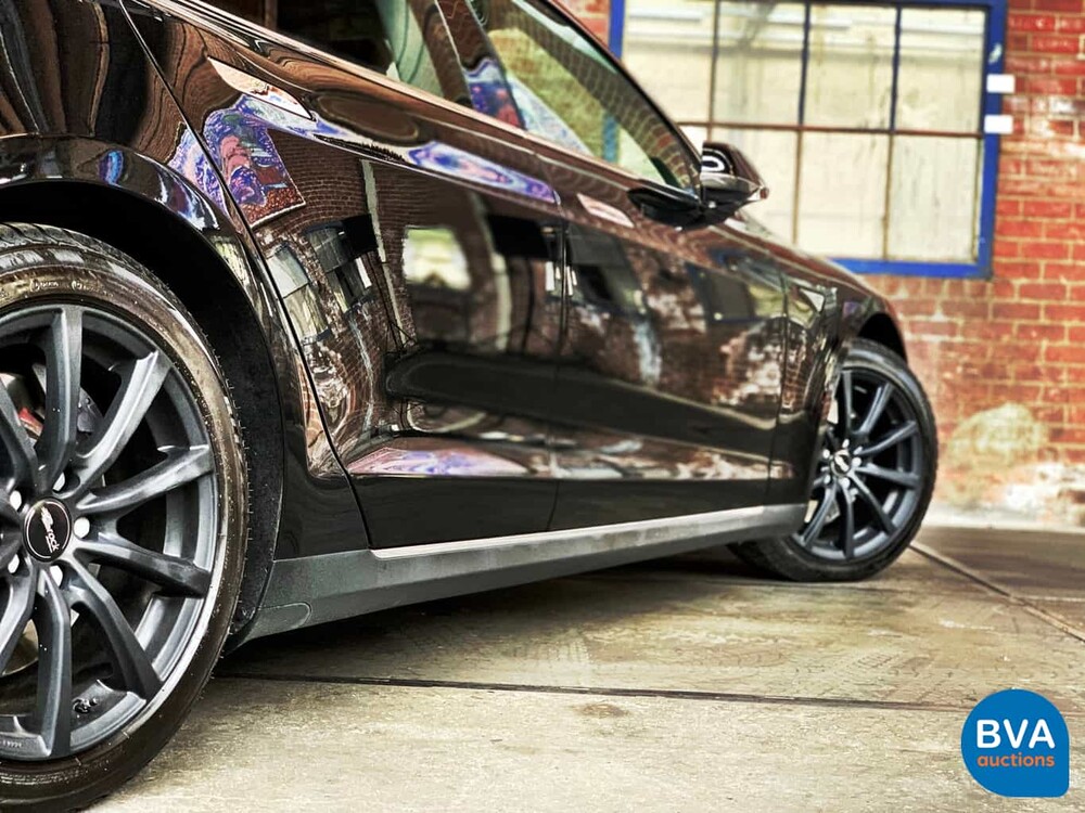 Tesla Model S 85D Base 423 Stück 2015, GJ-387-Z.