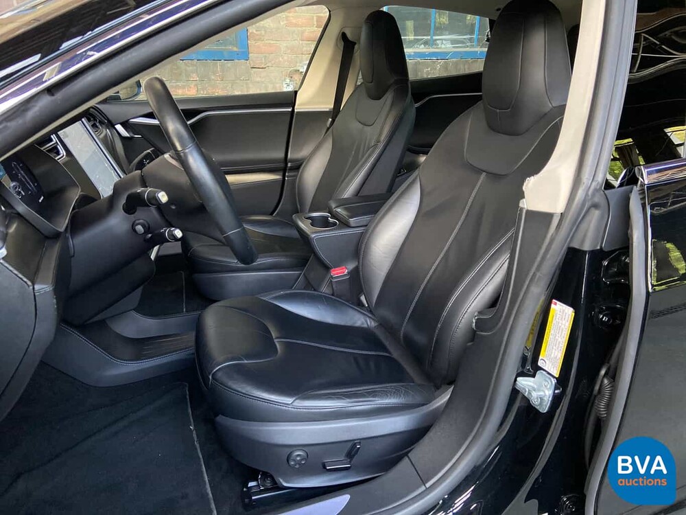 Tesla Model S 85D Base 423 Stück 2015, GJ-387-Z.