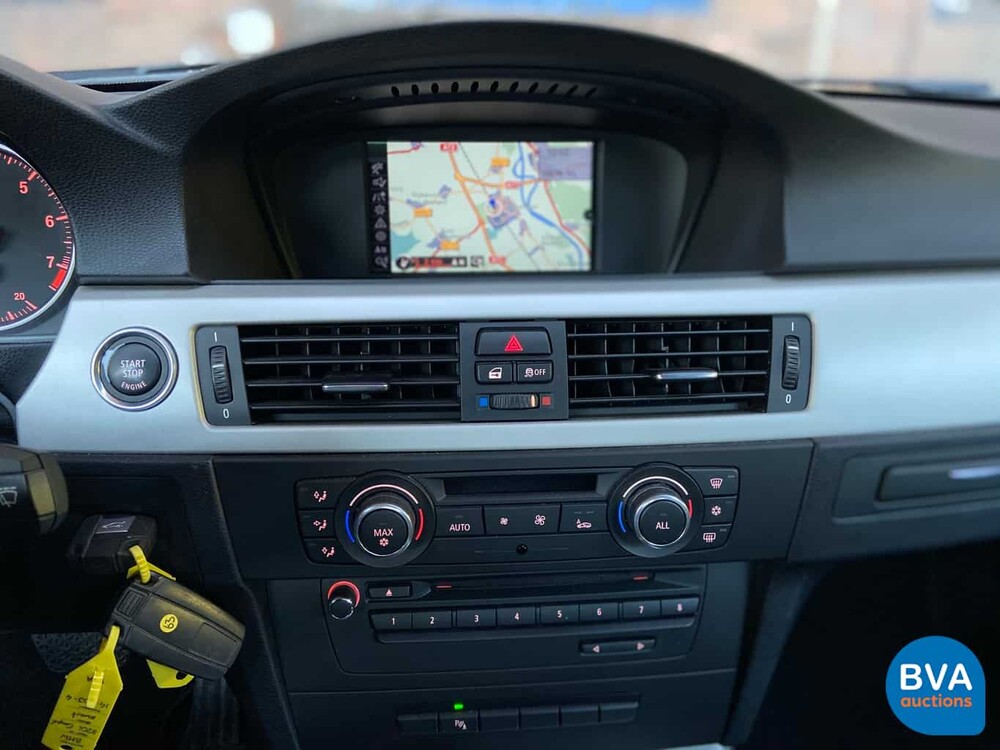 BMW 320i Coupé 170 PS 3er 2011, 14-ZDJ-4.