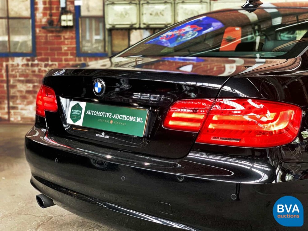 BMW 320i Coupé 170 PS 3er 2011, 14-ZDJ-4.