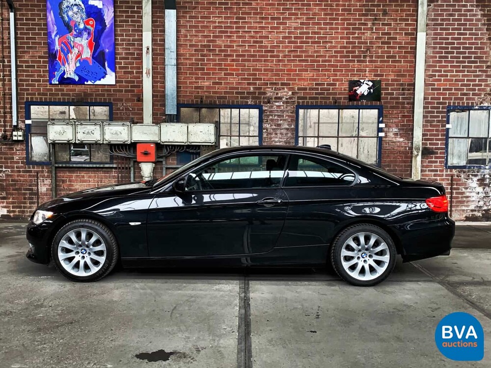 BMW 320i Coupé 170 PS 3er 2011, 14-ZDJ-4.