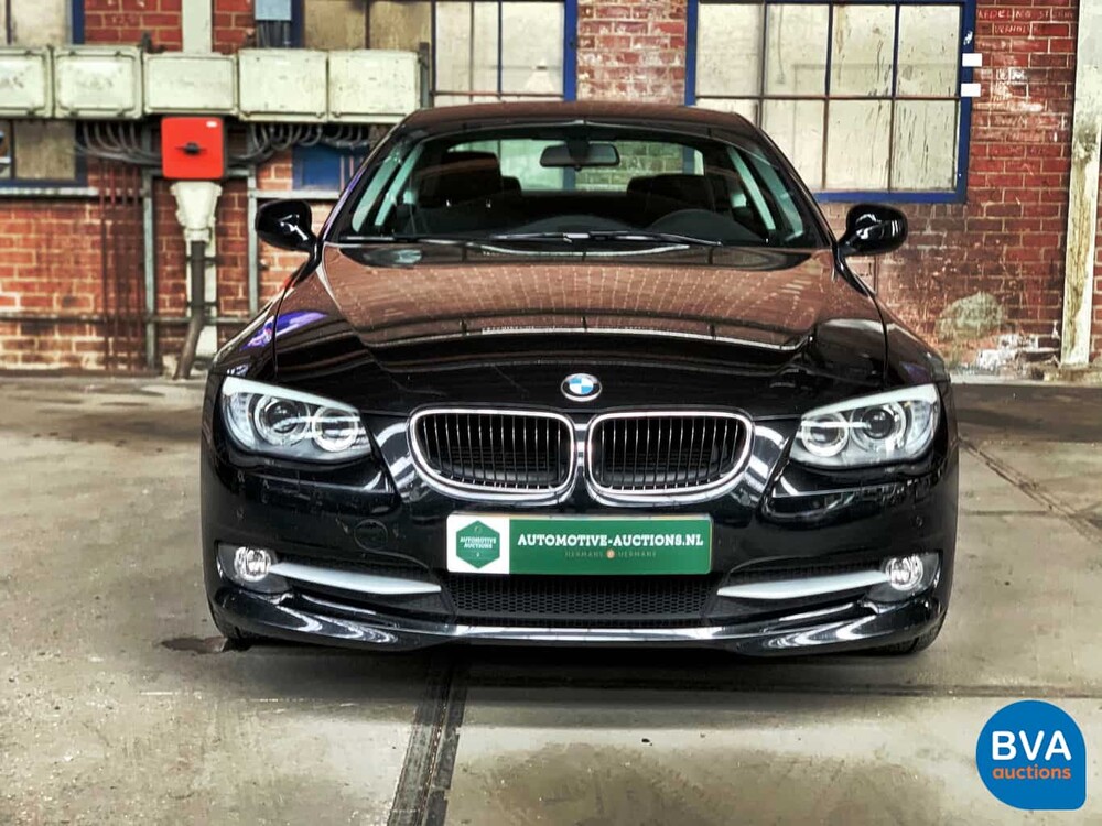 BMW 320i Coupé 170 PS 3er 2011, 14-ZDJ-4.