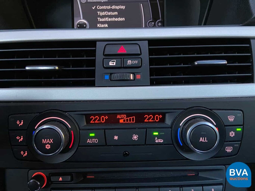 BMW 320i Coupé 170 PS 3er 2011, 14-ZDJ-4.