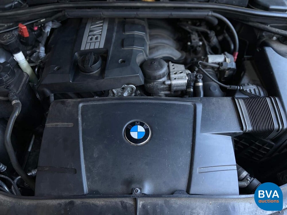 BMW 320i Coupé 170 PS 3er 2011, 14-ZDJ-4.