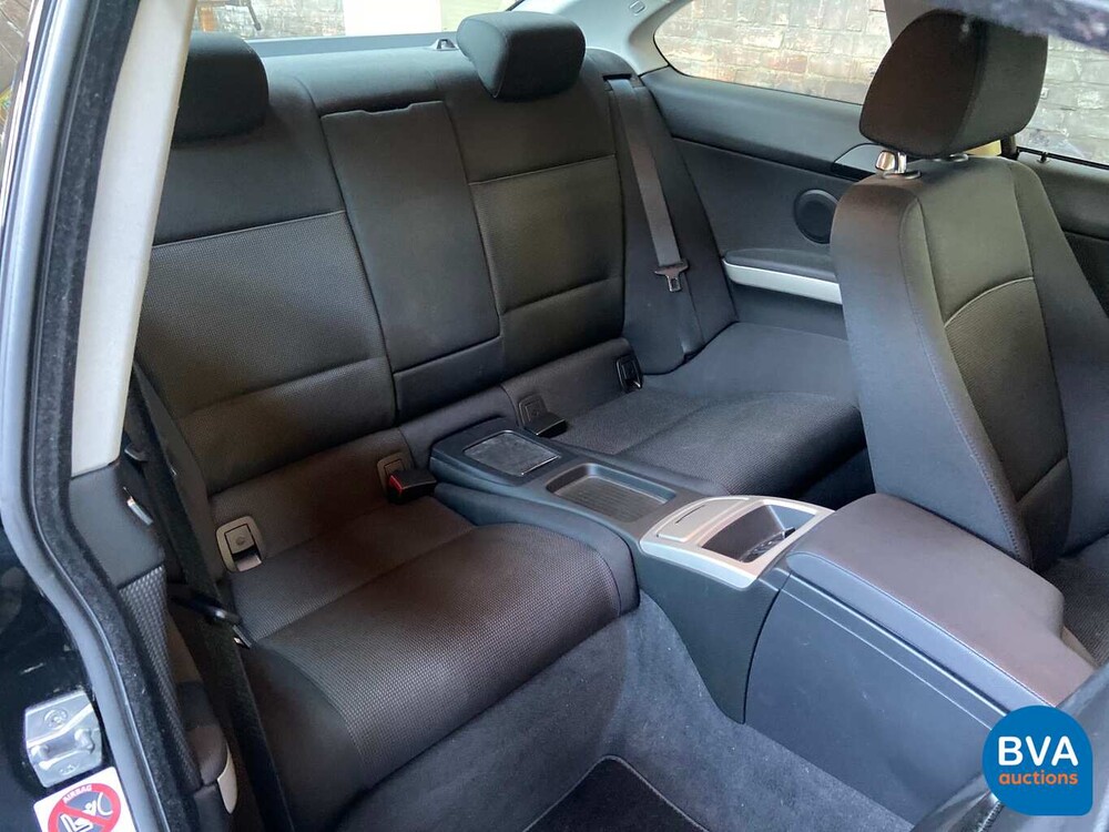 BMW 320i Coupé 170 PS 3er 2011, 14-ZDJ-4.