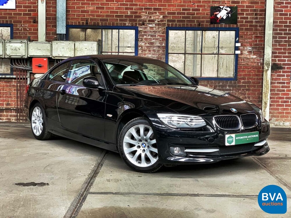 BMW 320i Coupé 170 PS 3er 2011, 14-ZDJ-4.