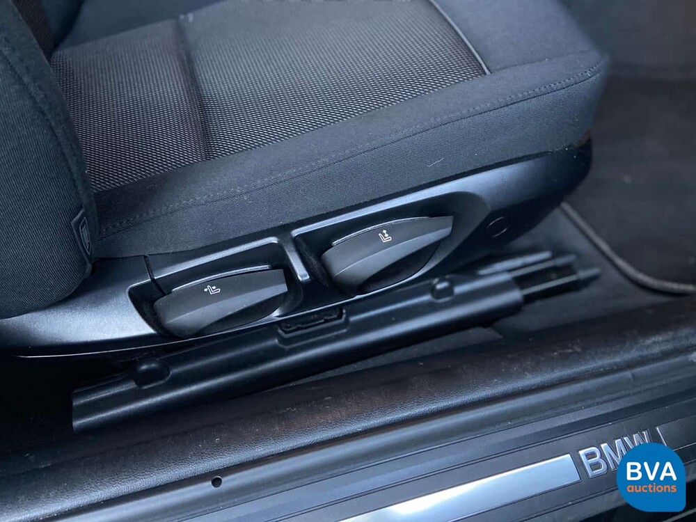 BMW 320i Coupé 170 PS 3er 2011, 14-ZDJ-4.