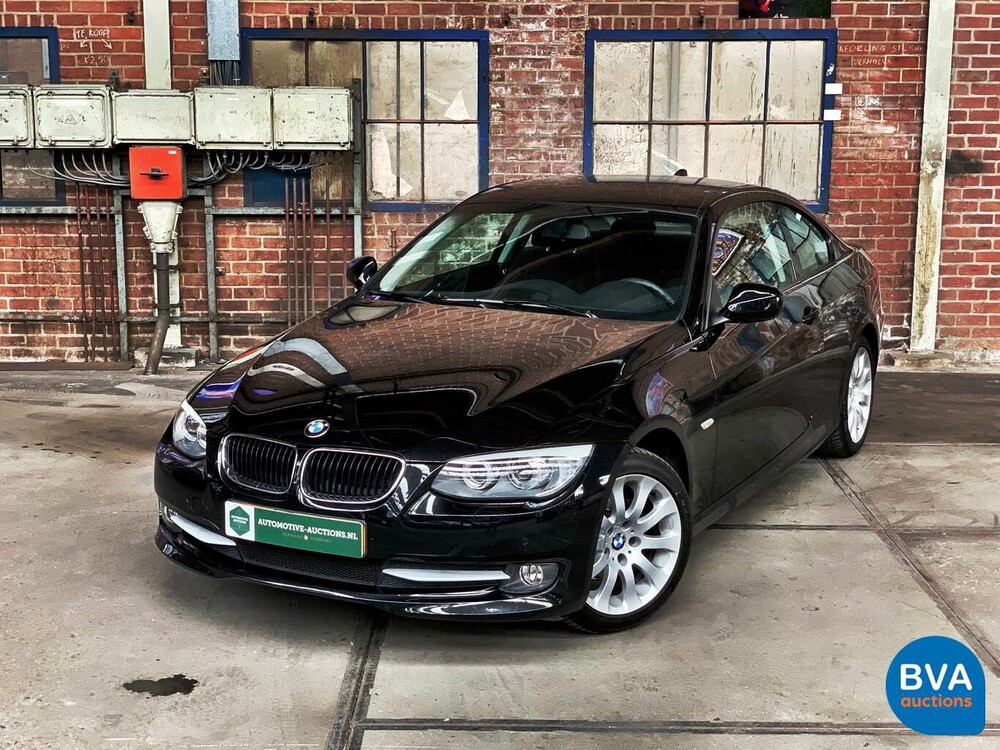 BMW 320i Coupé 170 PS 3er 2011, 14-ZDJ-4.