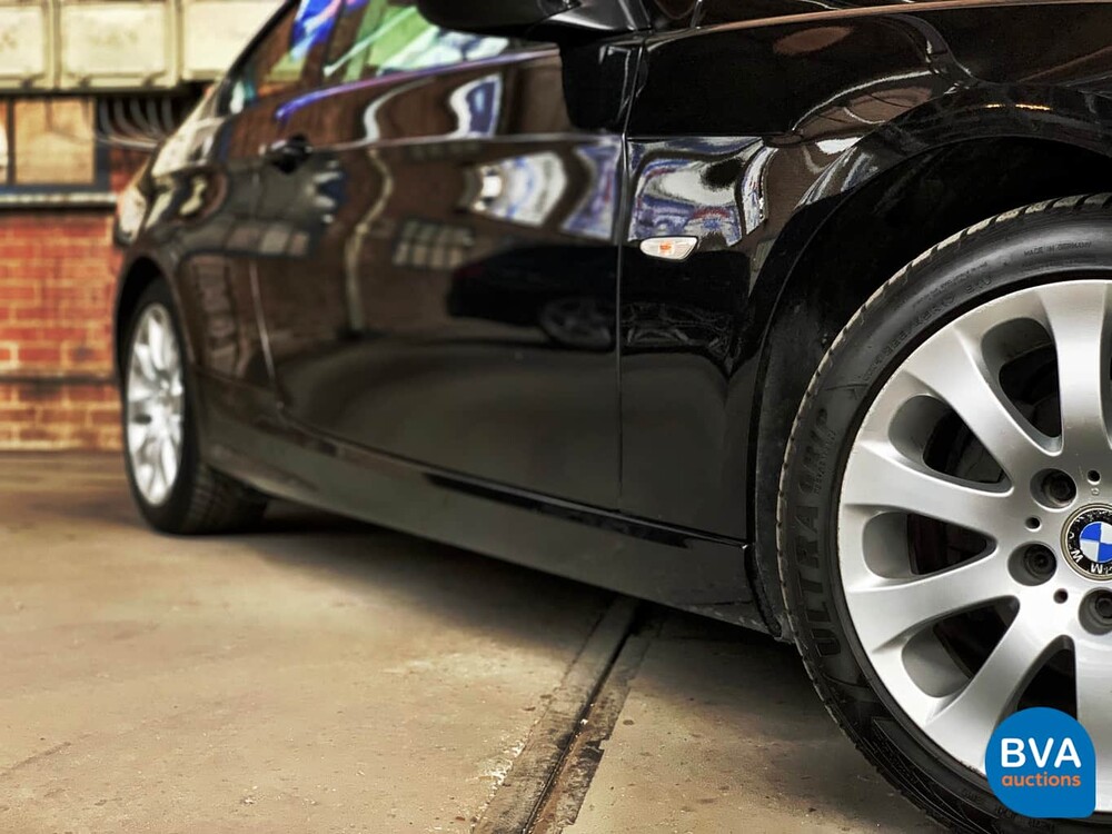 BMW 320i Coupé 170 PS 3er 2011, 14-ZDJ-4.