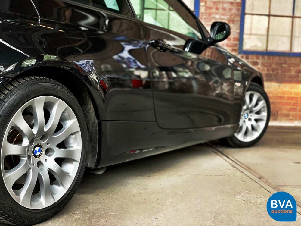 BMW 320i Coupé 170 PS 3er 2011, 14-ZDJ-4.