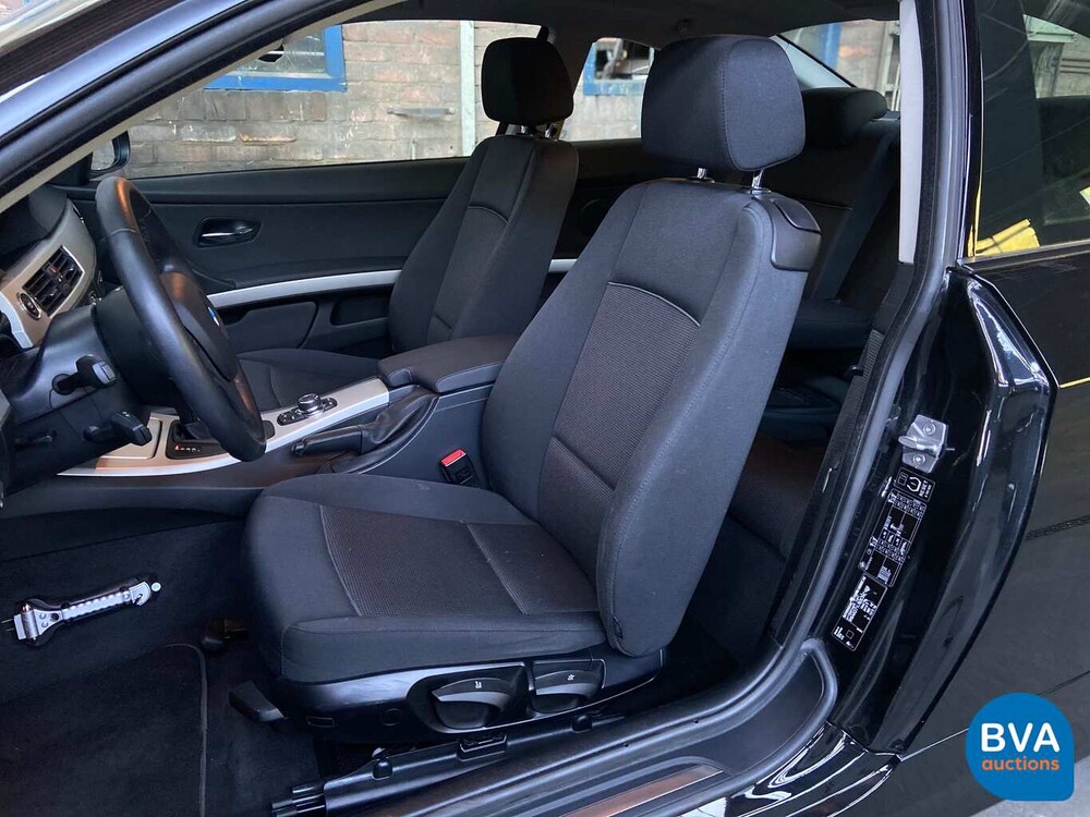 BMW 320i Coupé 170 PS 3er 2011, 14-ZDJ-4.