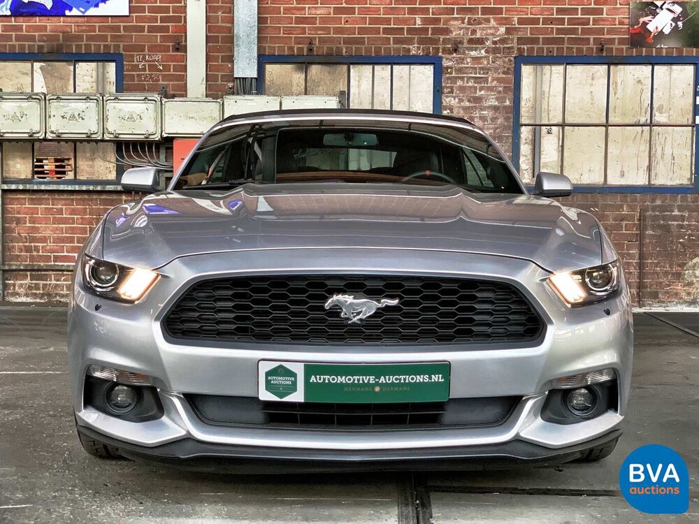 Ford Mustang Cabrio 3.7 V6 305 PS 2015, SZ-496-S.