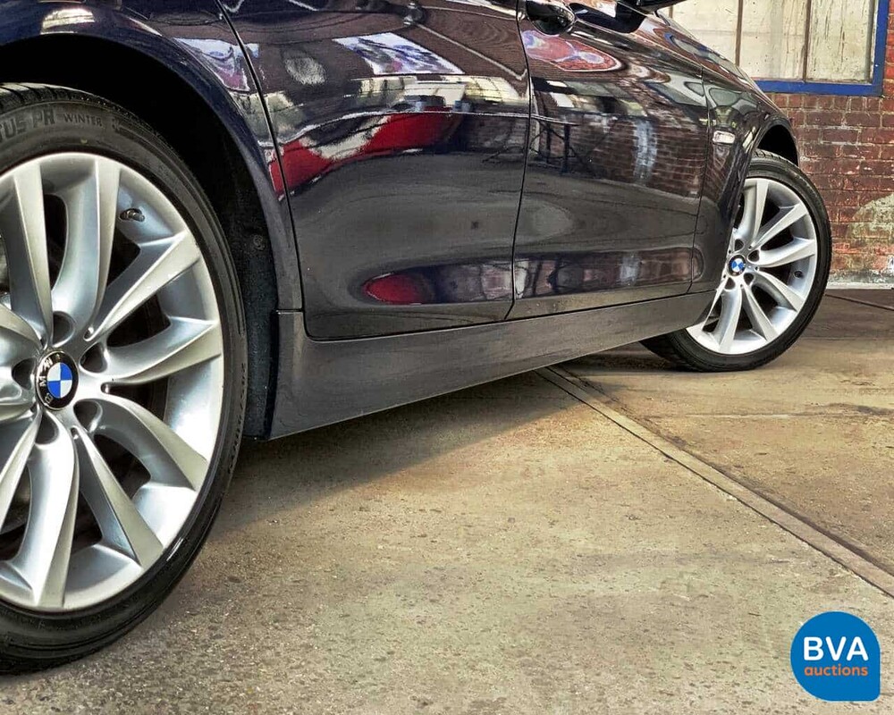 BMW 528I Touring 5er High Executive 6-Zylinder -Org. NL-, 32-PSZ-2.