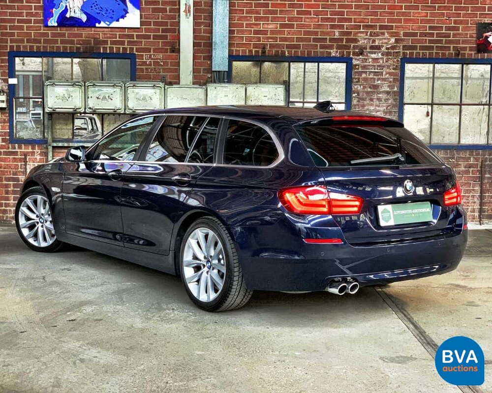 BMW 528I Touring 5er High Executive 6-Zylinder -Org. NL-, 32-PSZ-2.