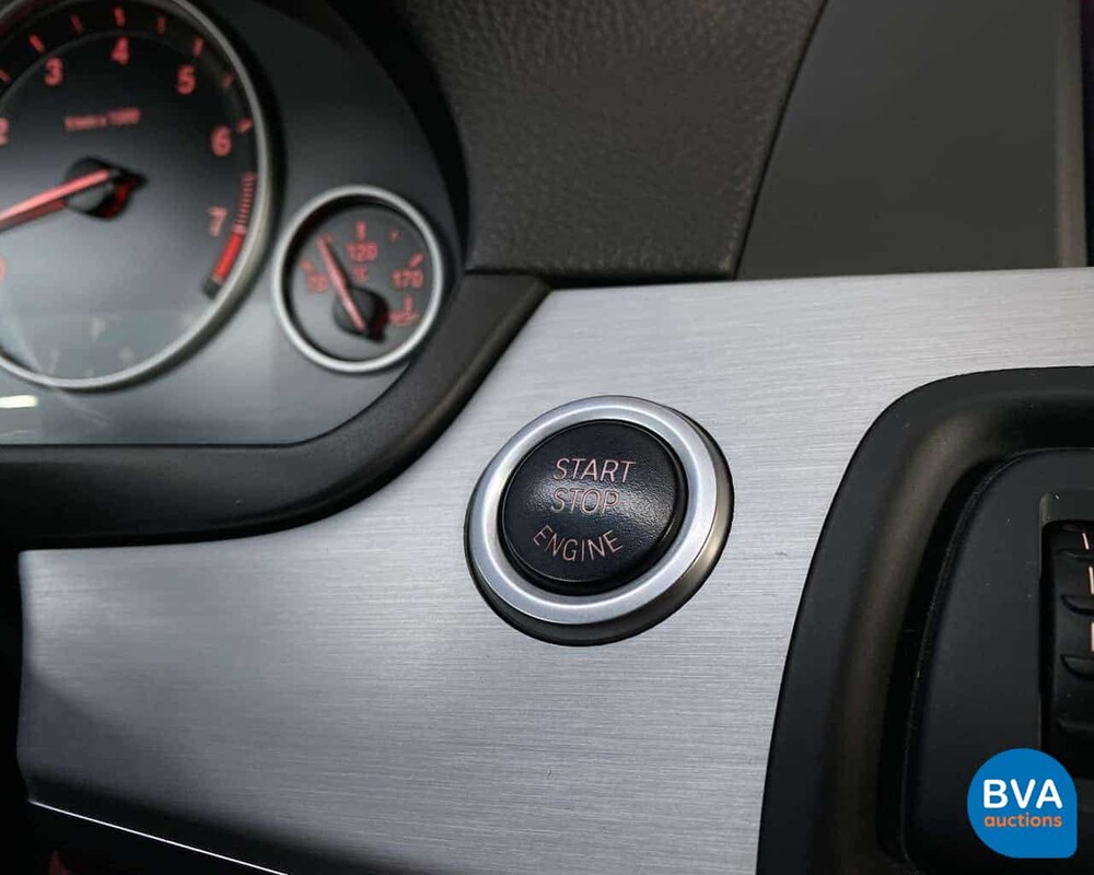 BMW 528I Touring 5er High Executive 6-Zylinder -Org. NL-, 32-PSZ-2.