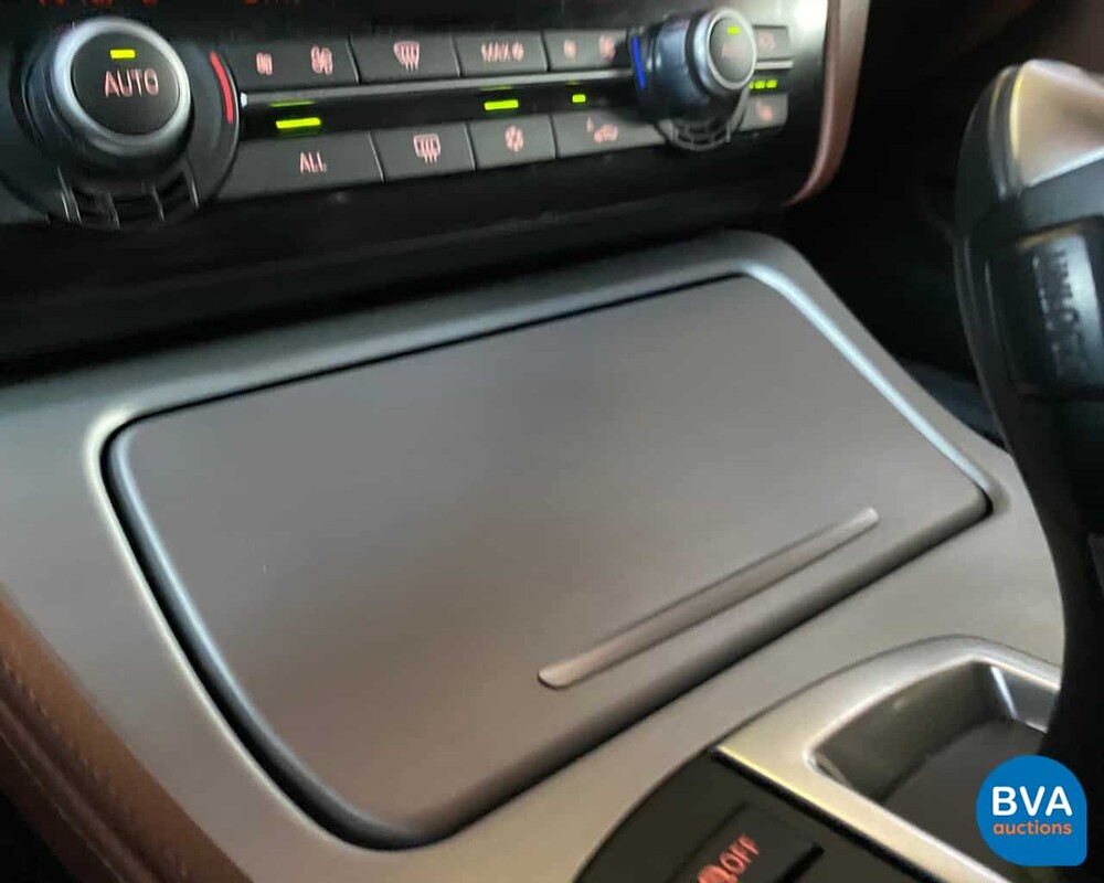 BMW 528I Touring 5er High Executive 6-Zylinder -Org. NL-, 32-PSZ-2.