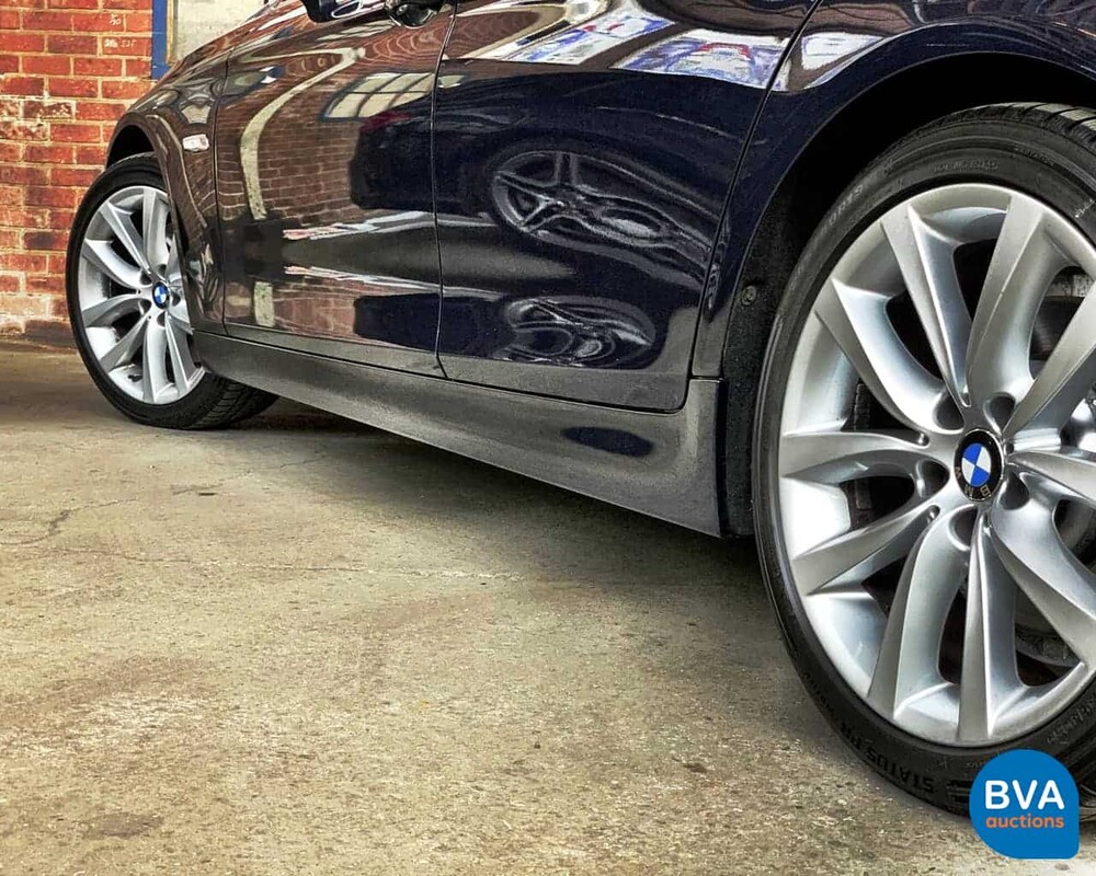 BMW 528I Touring 5er High Executive 6-Zylinder -Org. NL-, 32-PSZ-2.