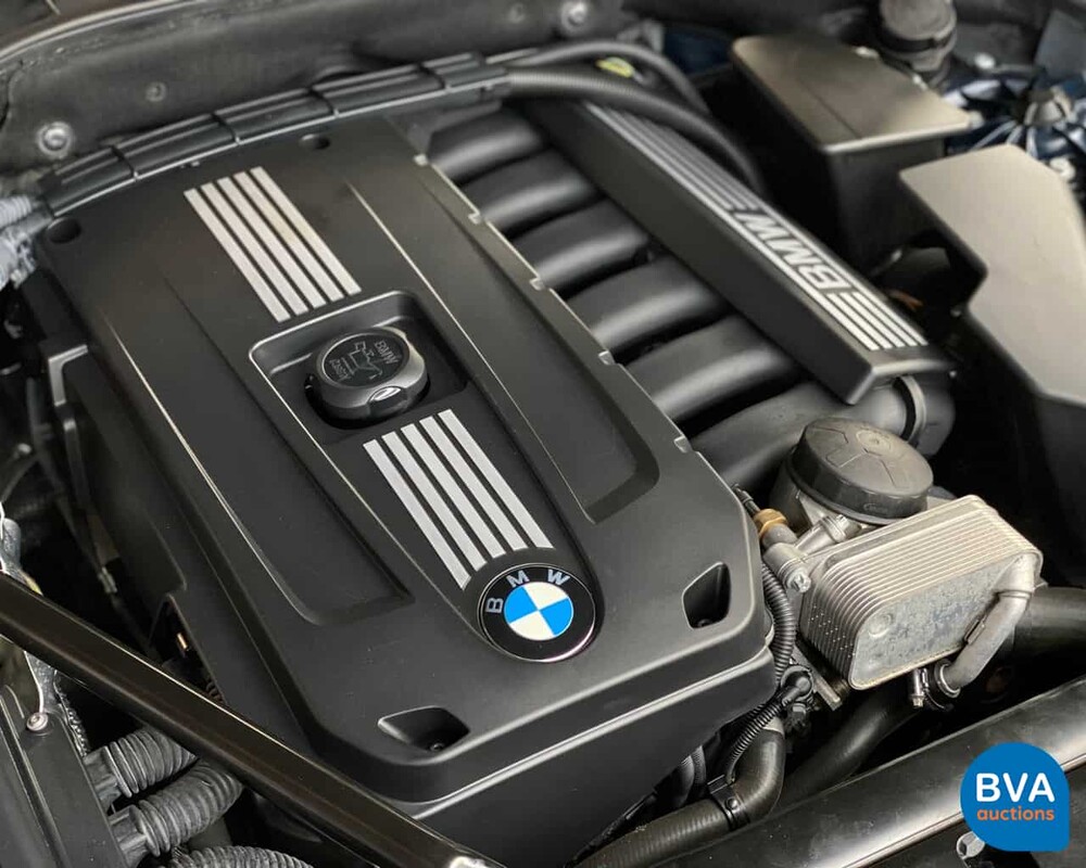 BMW 528I Touring 5er High Executive 6-Zylinder -Org. NL-, 32-PSZ-2.