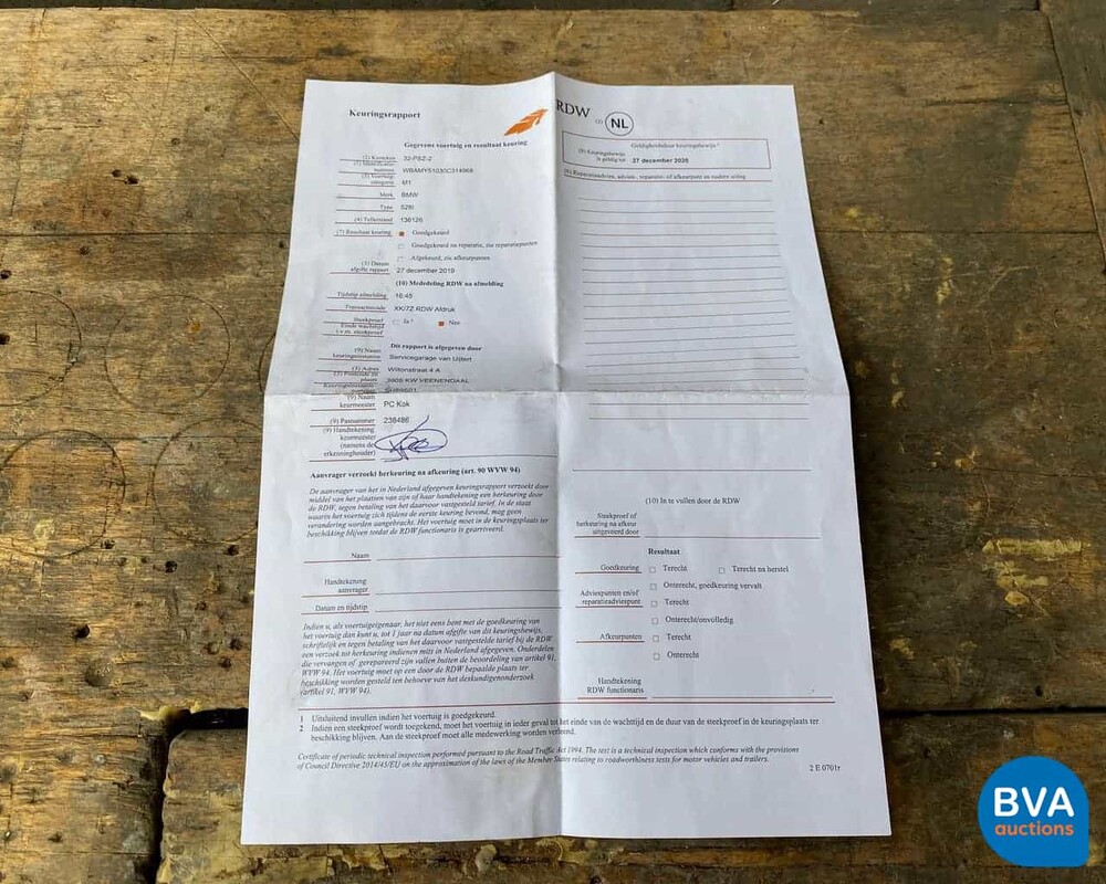 BMW 528I Touring 5er High Executive 6-Zylinder -Org. NL-, 32-PSZ-2.