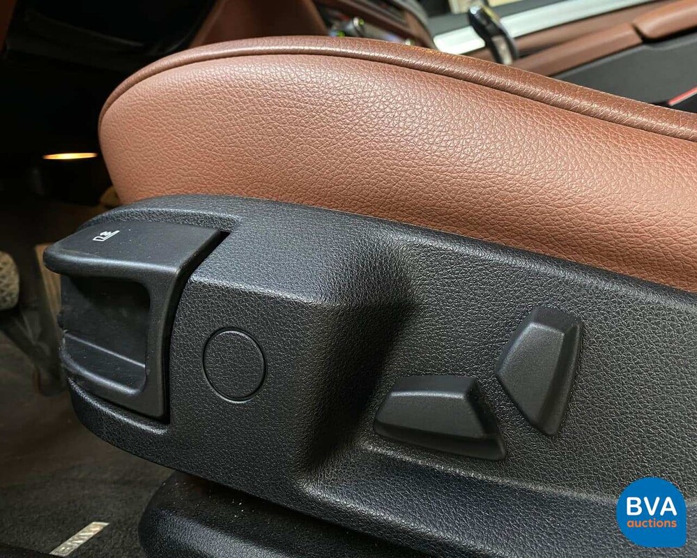 BMW 528I Touring 5er High Executive 6-Zylinder -Org. NL-, 32-PSZ-2.