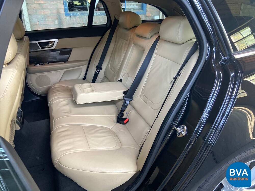 Jaguar XF Sportbremse 2.2D 163 PS 2014.