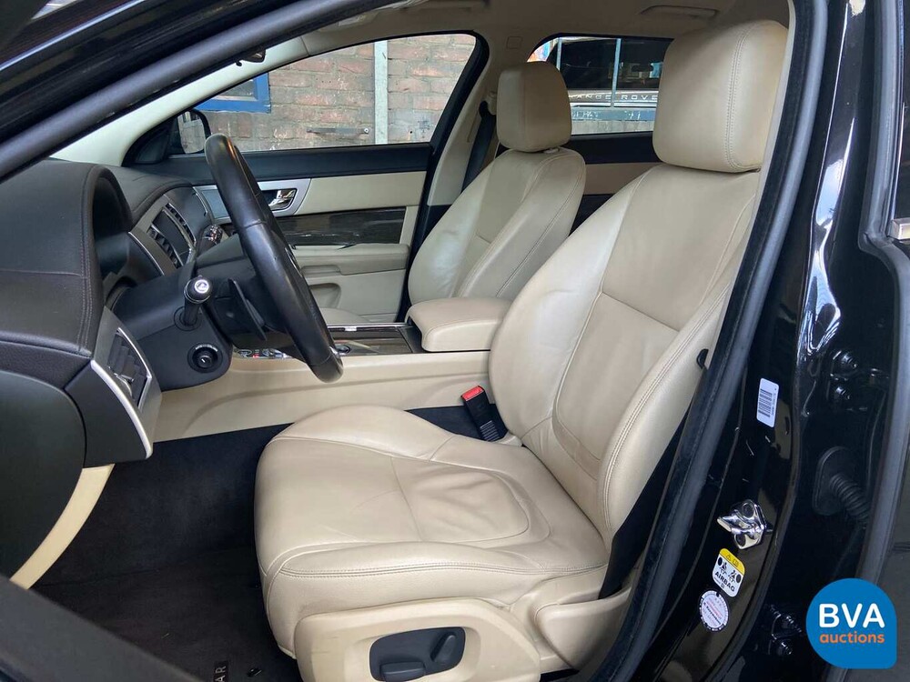 Jaguar XF Sportbremse 2.2D 163 PS 2014.