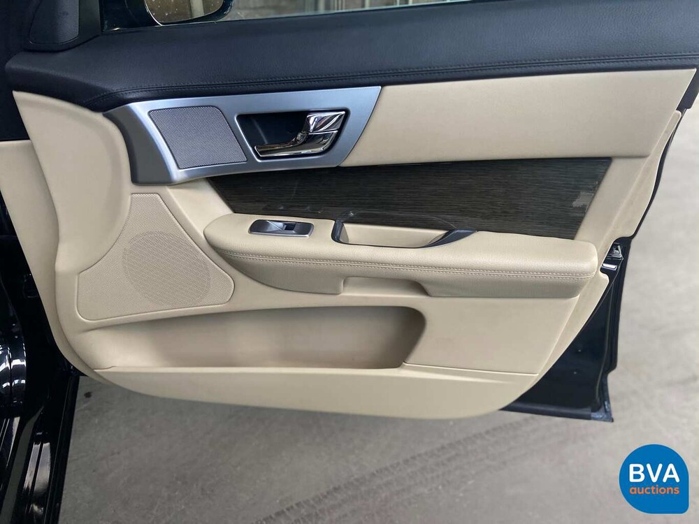 Jaguar XF Sportbremse 2.2D 163 PS 2014.