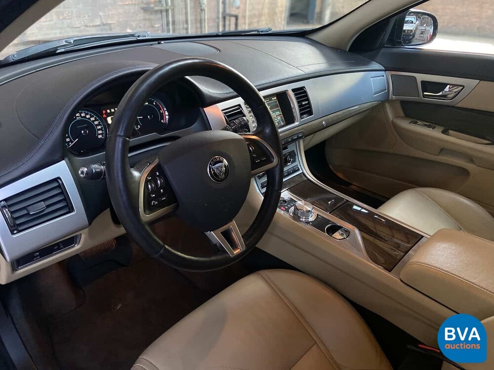 Jaguar XF Sportbremse 2.2D 163 PS 2014.