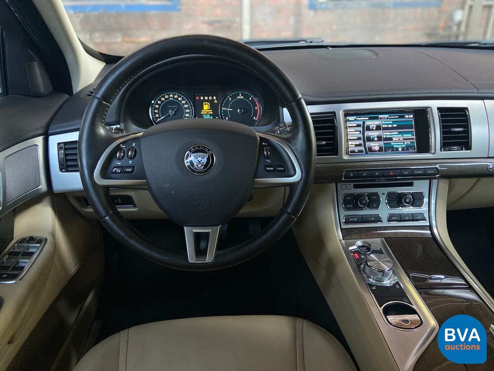 Jaguar XF Sportbremse 2.2D 163 PS 2014.