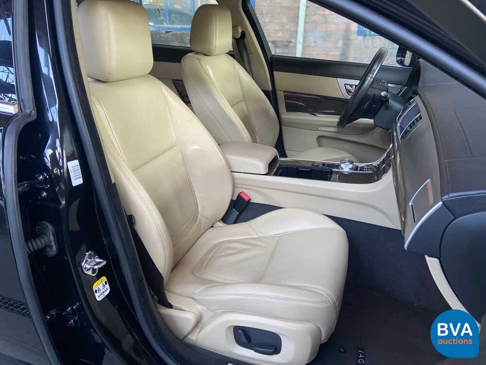 Jaguar XF Sportbremse 2.2D 163 PS 2014.