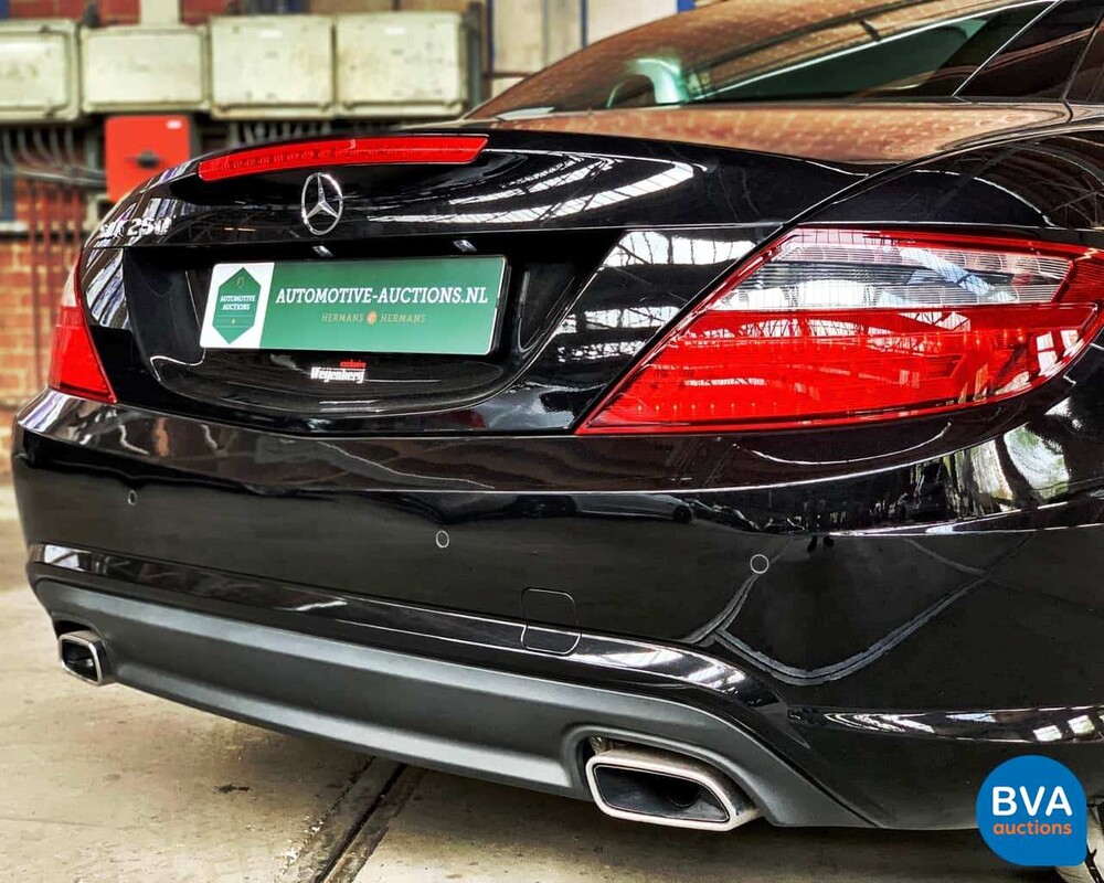 Mercedes-Benz SLK250 AMG Roadster 204 Stück 2015, GR-169-S.